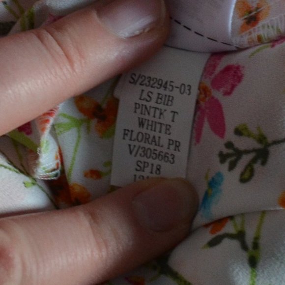 GAP Women's White Floral Flowy Blouse Size M - Picture 11 of 15